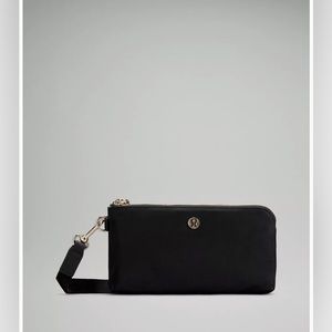 Lululemon Black Curved Wristlet Velour